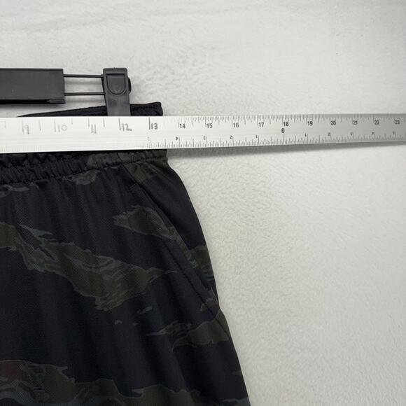 Jordan Brand Sweatpants Men's Medium Black Green Camo Alpha Tapered Jumpman Logo - Picture 3 of 10